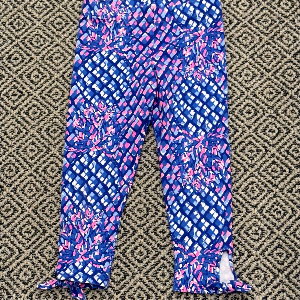 🎉 EUC 🎉 Lilly Pulitzer M (6-7) Blue and Pink Patterned Leggings with Tie Hem